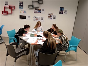 SREDNJA ŠKOLA IVANEC Učenici u novom projektu usmjerenom poticanju unapređenju financijske pismenosti srednjoškolaca